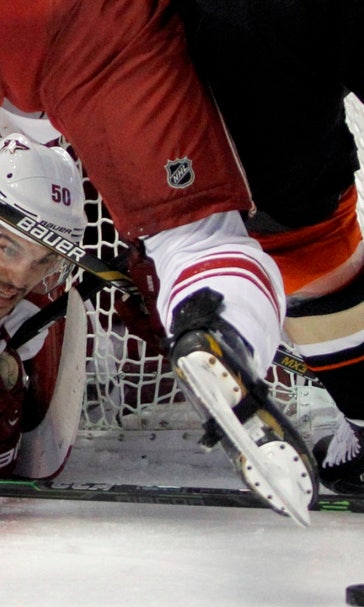 Coyotes can't get offense going, fall to Ducks
